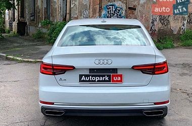 Седан Audi A4 2019 в Александрие