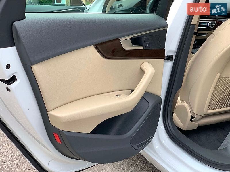 Седан Audi A4 2019 в Житомире
