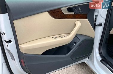 Седан Audi A4 2019 в Александрие