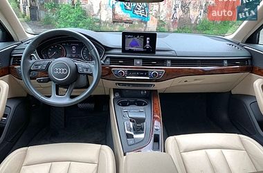 Седан Audi A4 2019 в Александрие