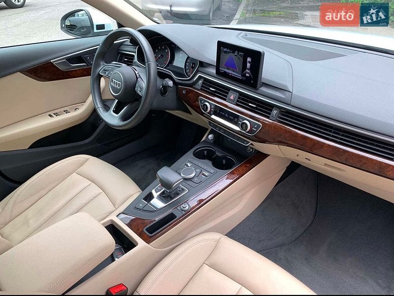 Седан Audi A4 2019 в Житомире