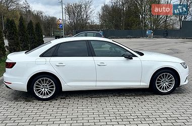 Седан Audi A4 2017 в Львове