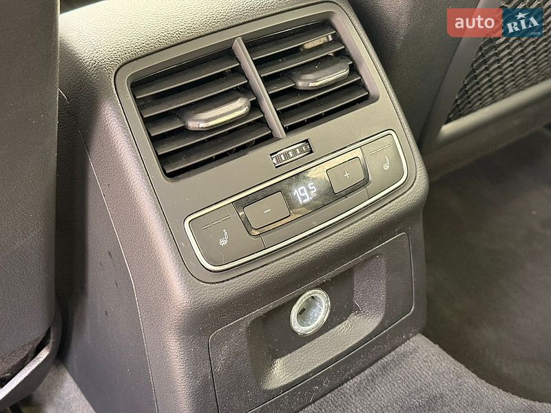Седан Audi A4 2017 в Киеве
