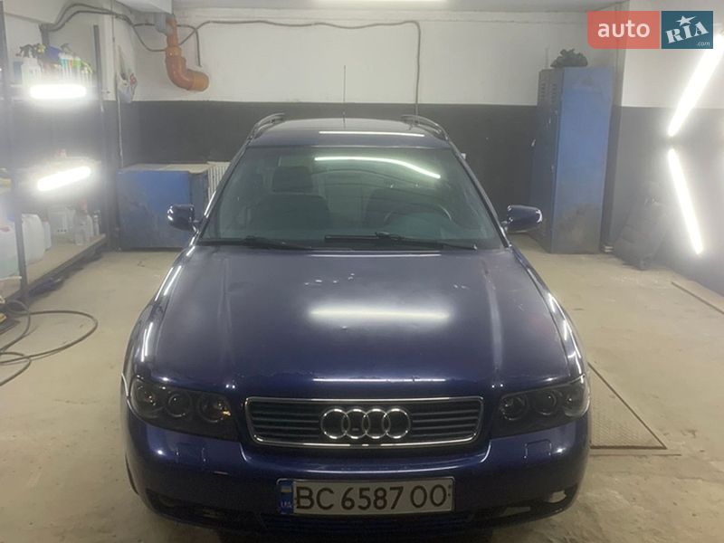 Універсал Audi A4 1998 в Львові