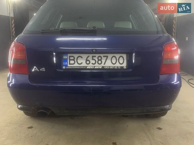 Універсал Audi A4 1998 в Львові