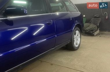 Універсал Audi A4 1998 в Львові