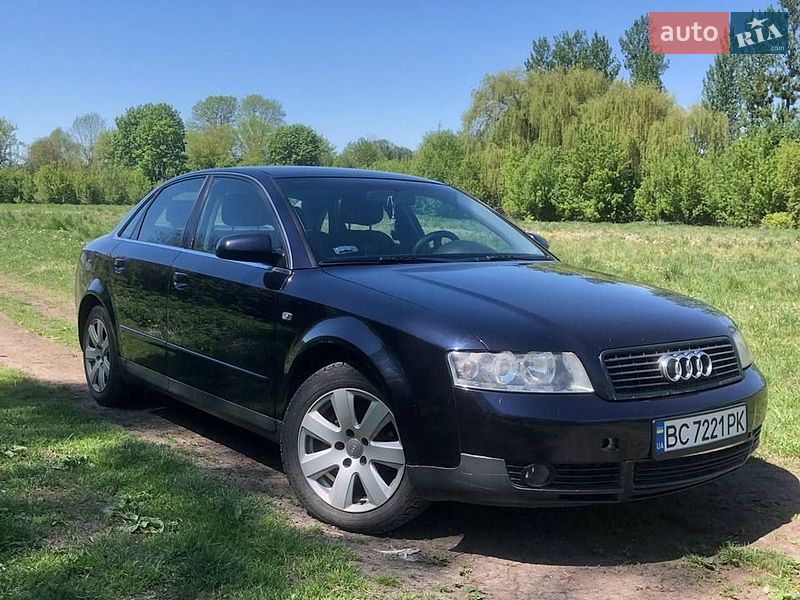 Седан Audi A4 2002 в Глинянах