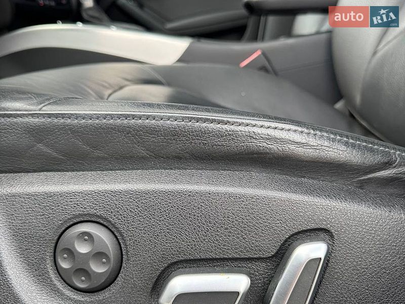 Седан Audi A4 2016 в Киеве
