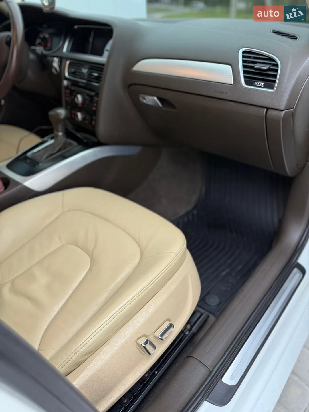 2012 Audi A4 - мініатюра 16