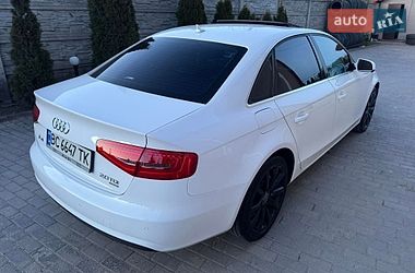 Седан Audi A4 2014 в Львове