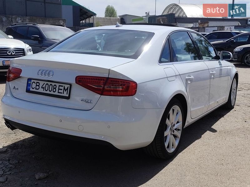 Седан Audi A4 2012 в Чернігові