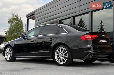 Седан Audi A4 2014 в Рівному