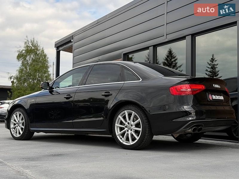 Седан Audi A4 2014 в Рівному