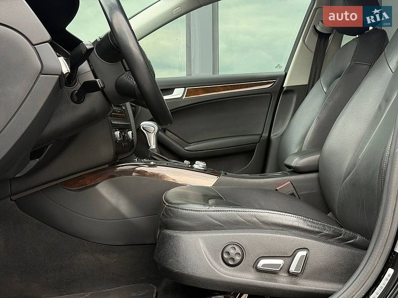 Седан Audi A4 2014 в Рівному