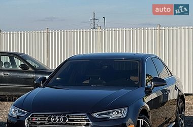 Седан Audi A4 2016 в Луцьку