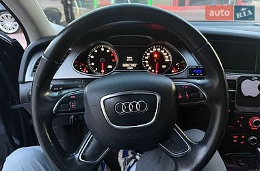 Седан Audi A4 2013 в Ровно