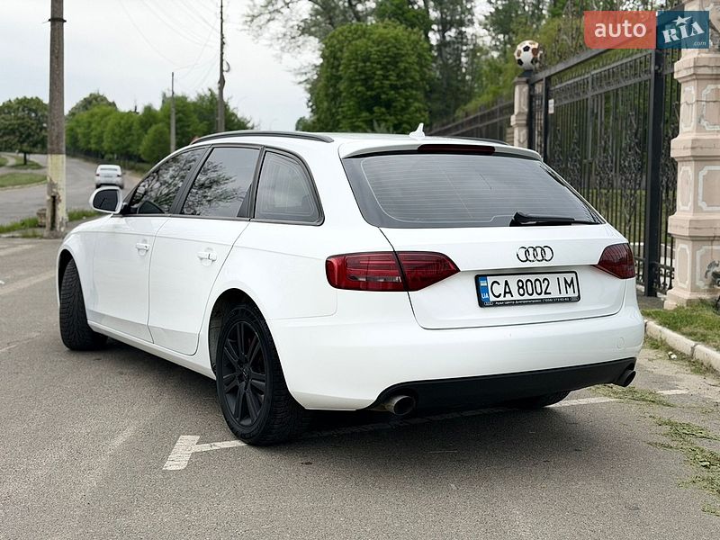 Універсал Audi A4 2009 в Макарові