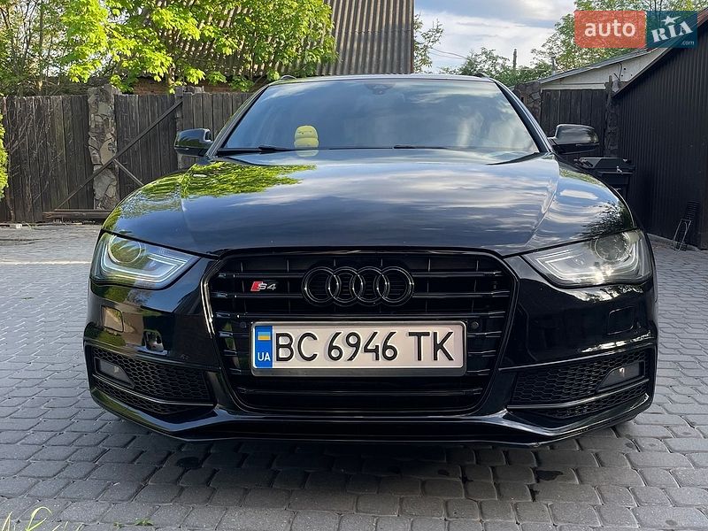 Универсал Audi A4 2012 в Львове