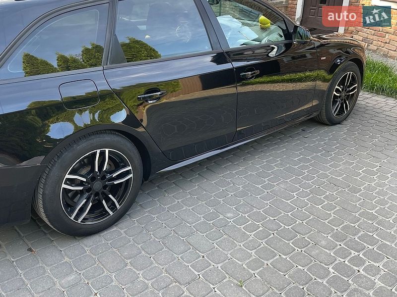 Универсал Audi A4 2012 в Львове