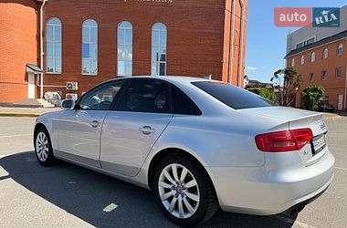 Седан Audi A4 2012 в Киеве