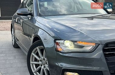 Седан Audi A4 2014 в Львове
