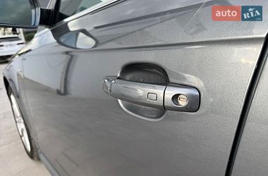 Седан Audi A4 2014 в Львове
