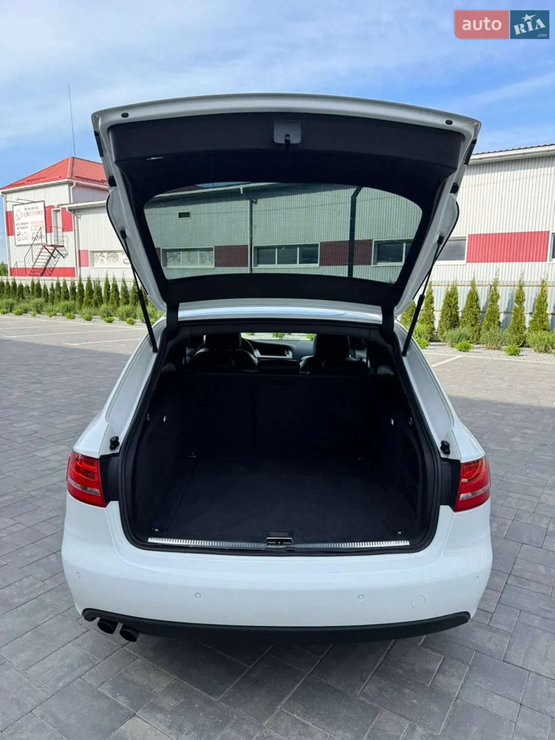 2011 Audi A4 - мініатюра 13