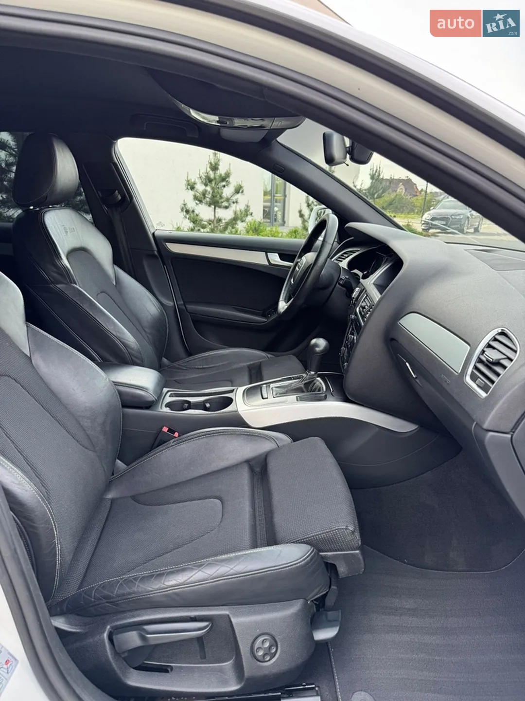 2011 Audi A4 - мініатюра 18