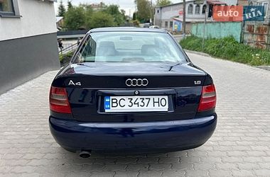 Седан Audi A4 1997 в Львове