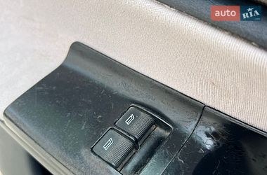Седан Audi A4 1997 в Львове