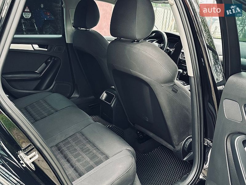 Седан Audi A4 2013 в Тернополе