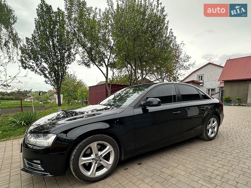 Седан Audi A4 2013 в Тернополе