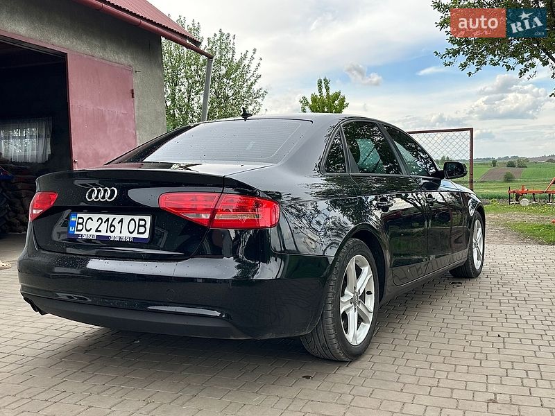 Седан Audi A4 2013 в Тернополе
