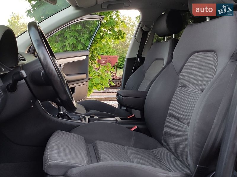 Универсал Audi A4 2005 в Хороле