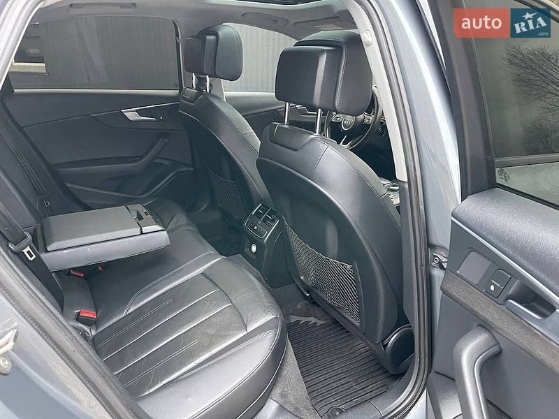 Седан Audi A4 2016 в Харькове