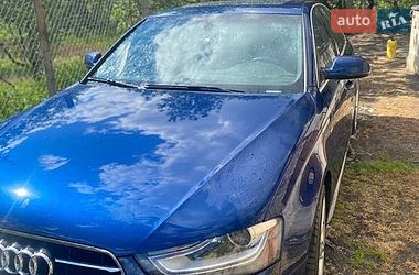 Седан Audi A4 2012 в Виноградові