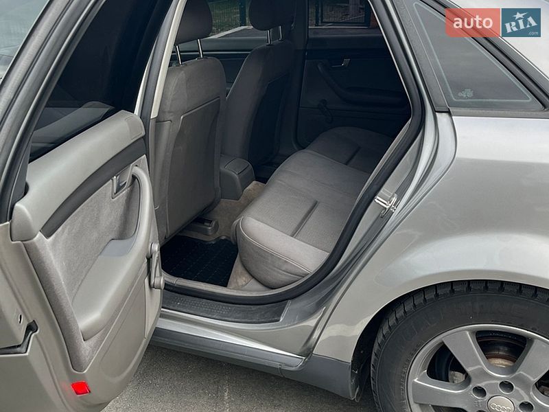 Седан Audi A4 2003 в Киеве