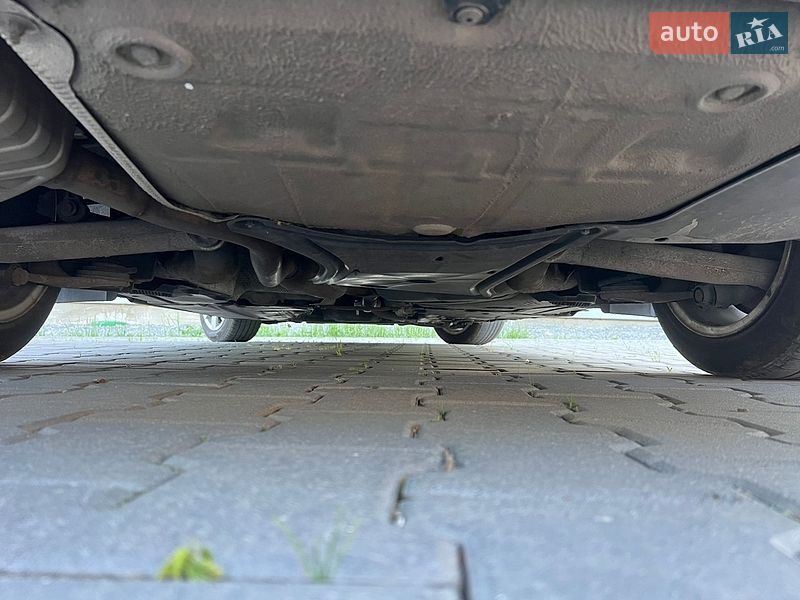 Седан Audi A4 2011 в Сторожинці