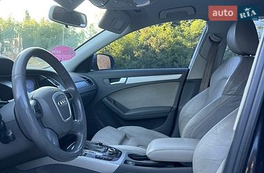 Седан Audi A4 2011 в Сторожинці