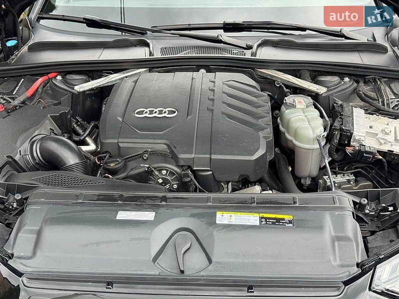 Седан Audi A4 2021 в Виннице