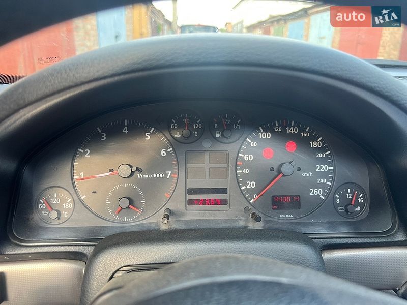Седан Audi A4 1997 в Виннице
