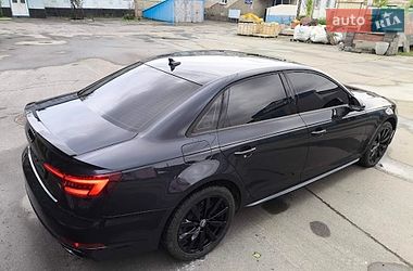 Седан Audi A4 2018 в Сумах