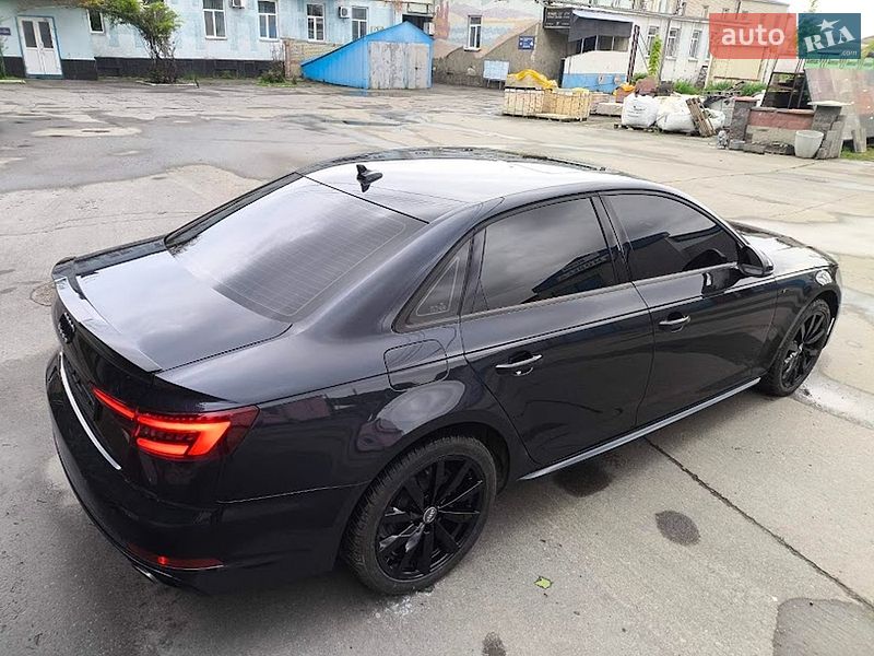 Седан Audi A4 2018 в Сумах