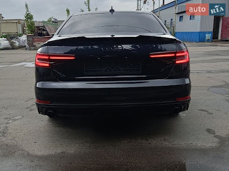 Седан Audi A4 2018 в Сумах