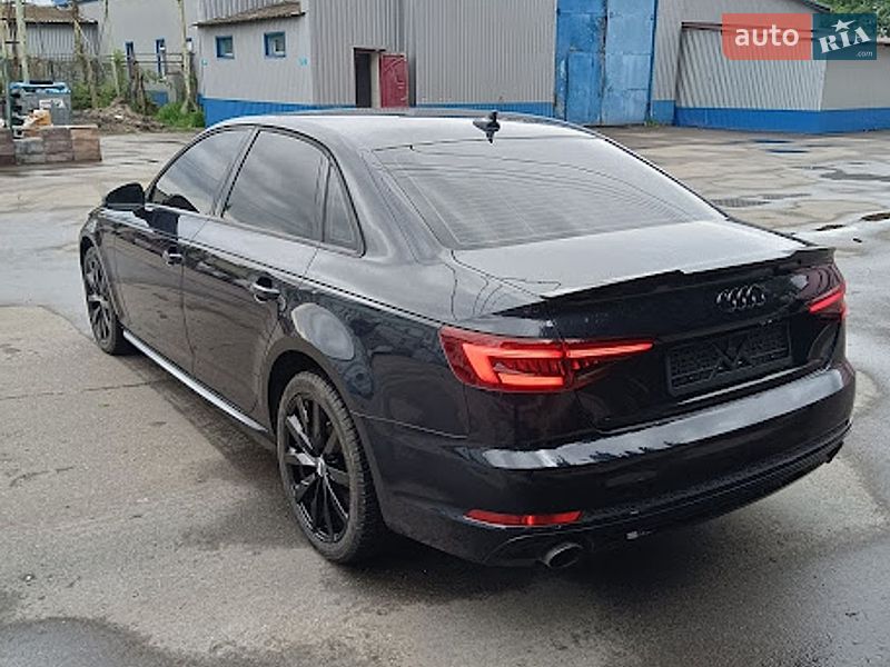 Седан Audi A4 2018 в Сумах