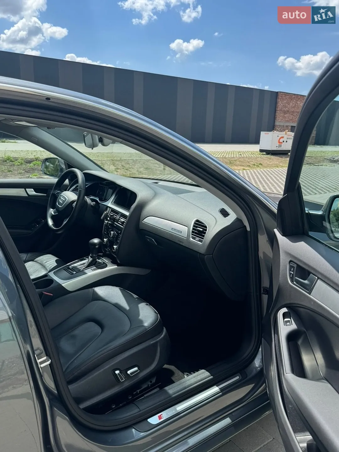 2015 Audi A4 - мініатюра 15