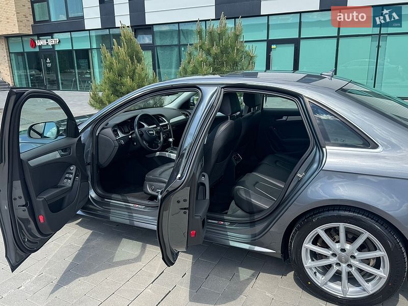 Седан Audi A4 2015 в Хмельницком