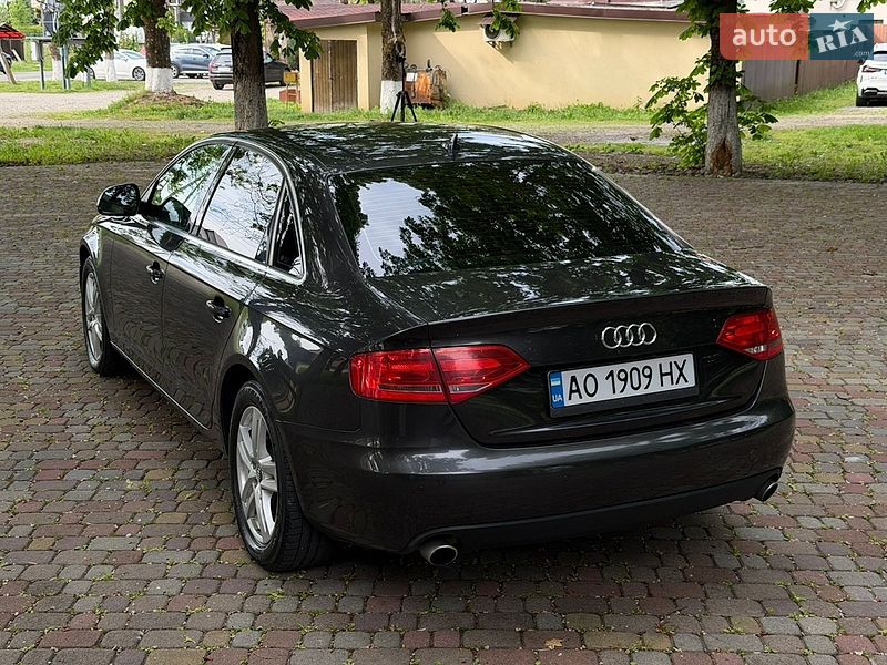 Седан Audi A4 2008 в Тячеве