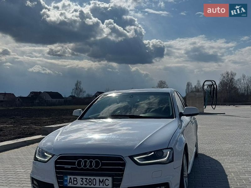 Седан Audi A4 2015 в Калинівці