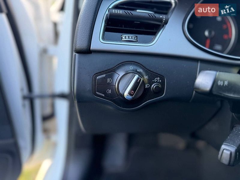 Седан Audi A4 2013 в Олександрії